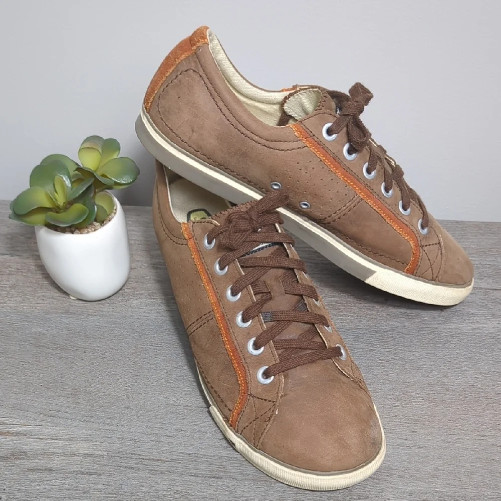 KEEN Arcata‎ Men's Suede Brown Orange Casual Sneakers 1002889 Size 10.5 Grunge